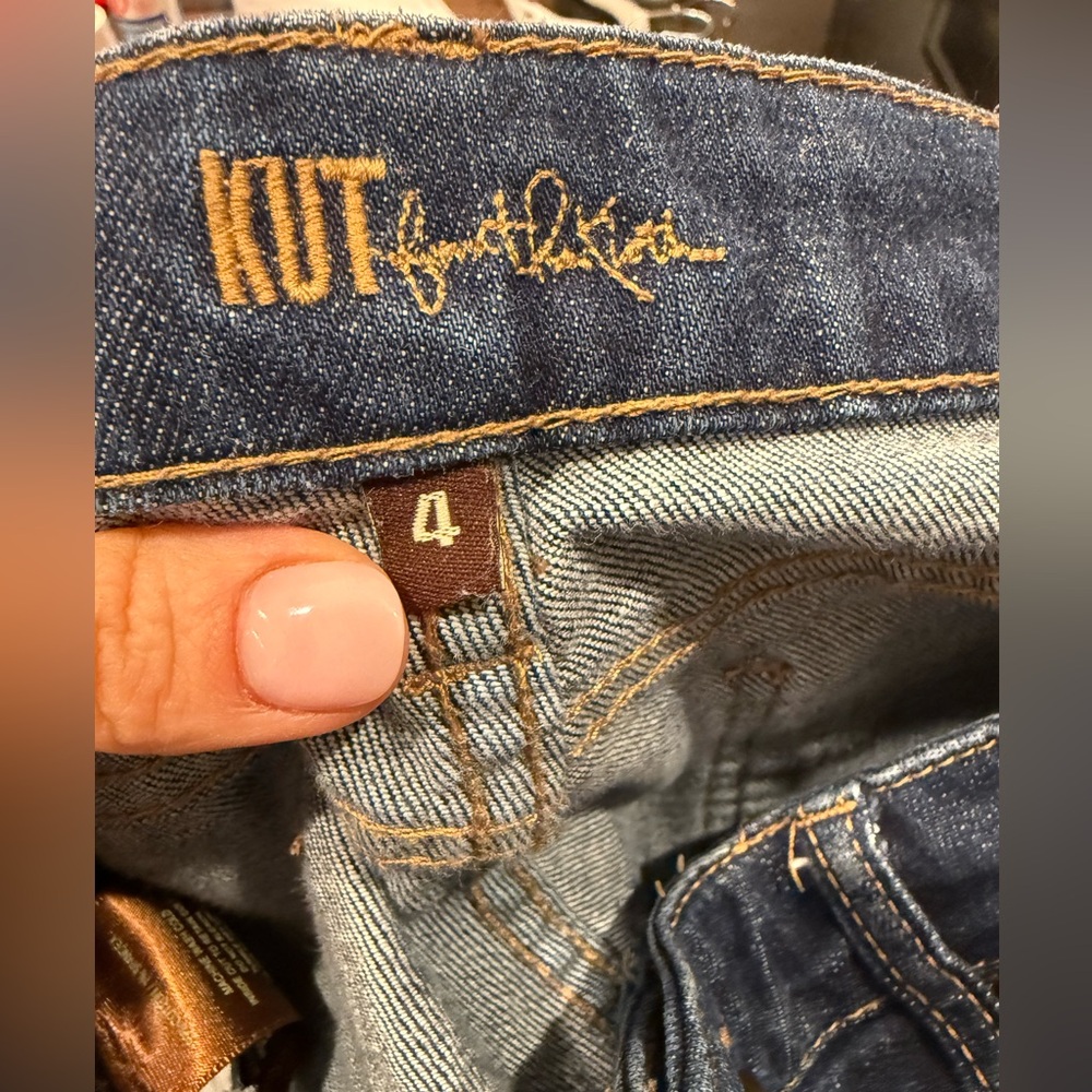 KUT FROM THE KLOTH Size 4 Catherine Boyfriend Jeans Dark Wash KP897MA1 - Picture 7 of 9